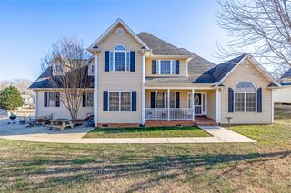 100 Carlissa Court, Easley, SC 29640