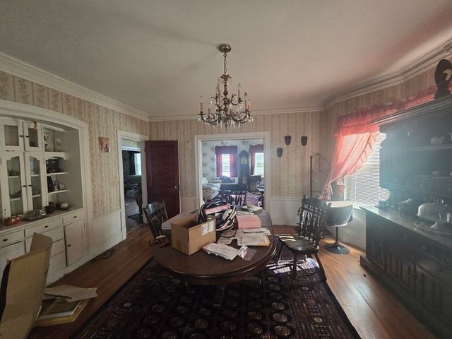 131 Moraine St, Brockton, MA 02301