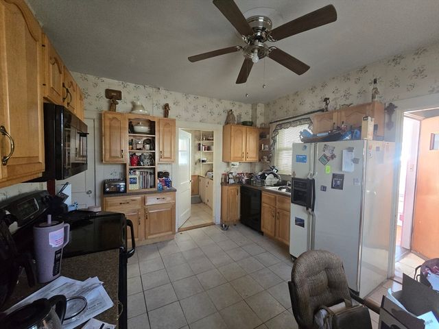 131 Moraine St, Brockton, MA 02301