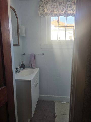 131 Moraine St, Brockton, MA 02301