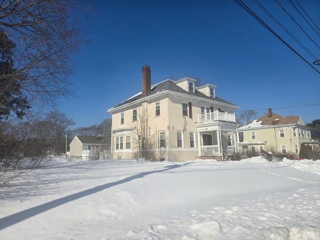 131 Moraine St, Brockton, MA 02301