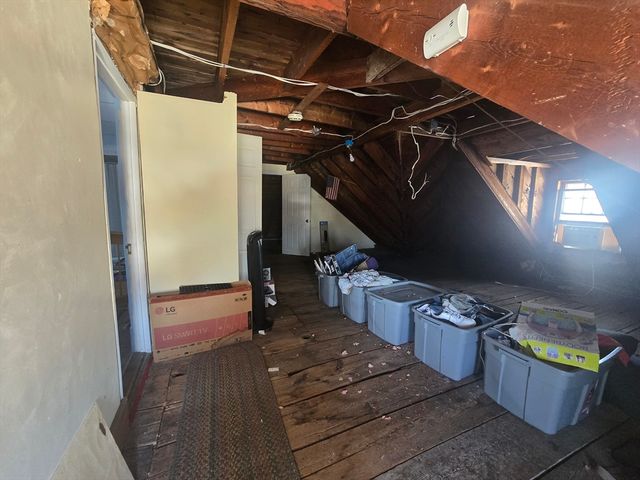 131 Moraine St, Brockton, MA 02301