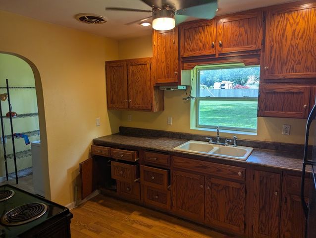 707 E Van Allen Street, Tuscola, IL 61953