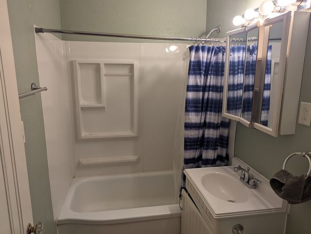 707 E Van Allen Street, Tuscola, IL 61953