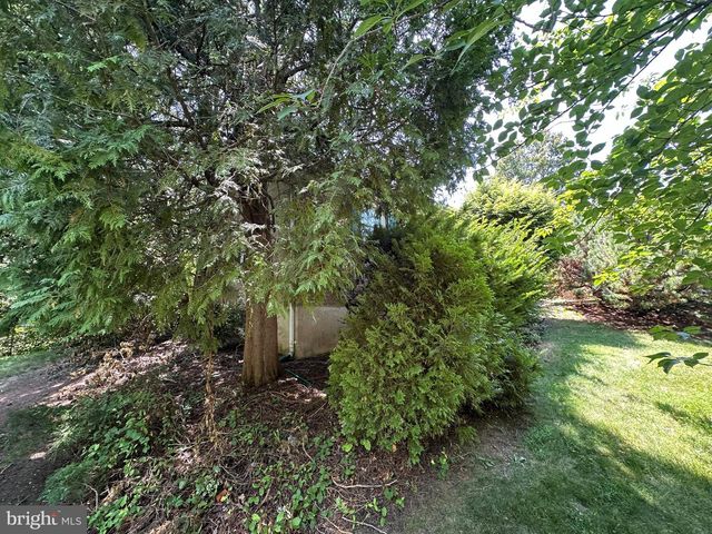 18529 SHERBROOKE DR, Hagerstown, MD 21742