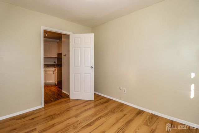 312 Edison Glen Terrace, Edison, NJ 08837