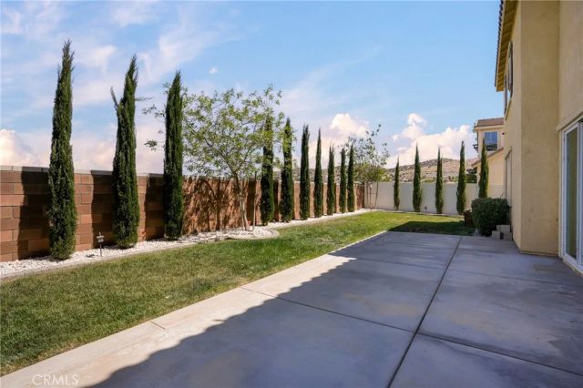 39028 Mondell Pine Avenue, Palmdale, CA 93551