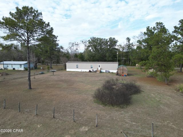 10453 NW Schmarje Lane, Bristol, FL 32321