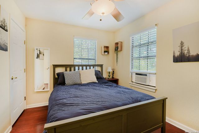 608 E Mistletoe, San Antonio, TX 78212