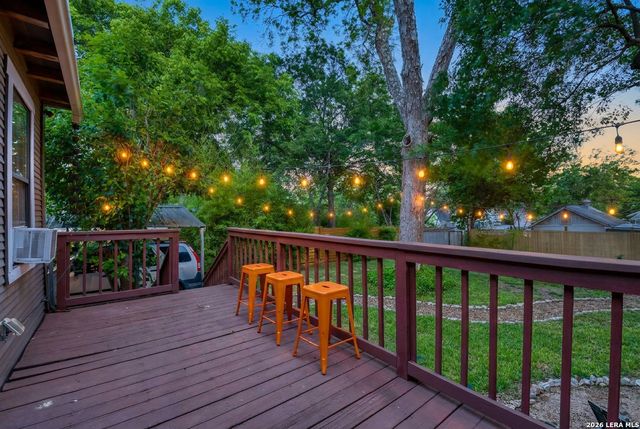 608 E Mistletoe, San Antonio, TX 78212