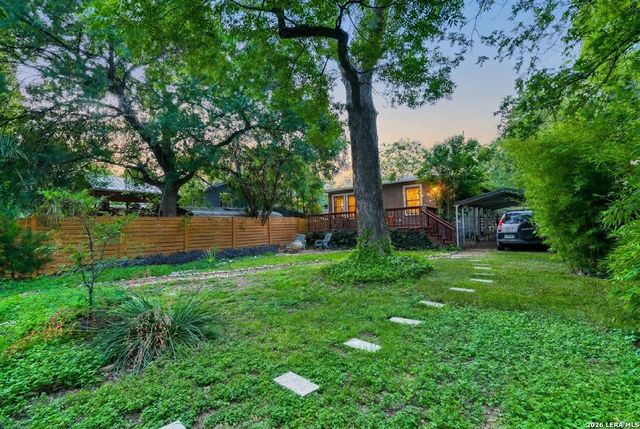 608 E Mistletoe, San Antonio, TX 78212