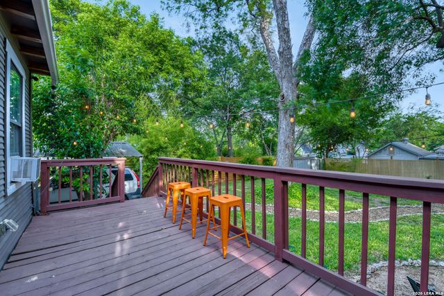 608 E Mistletoe, San Antonio, TX 78212