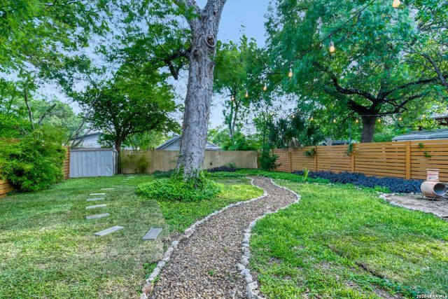 608 E Mistletoe, San Antonio, TX 78212