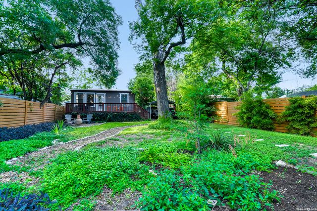 608 E Mistletoe, San Antonio, TX 78212