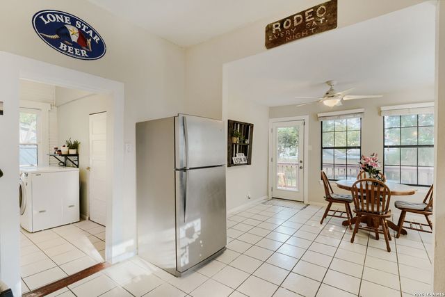 608 E Mistletoe, San Antonio, TX 78212