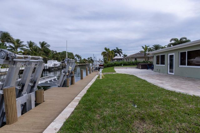 2875 NE 19th St, Pompano Beach, FL 33062