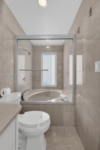 2875 NE 19th St, Pompano Beach, FL 33062