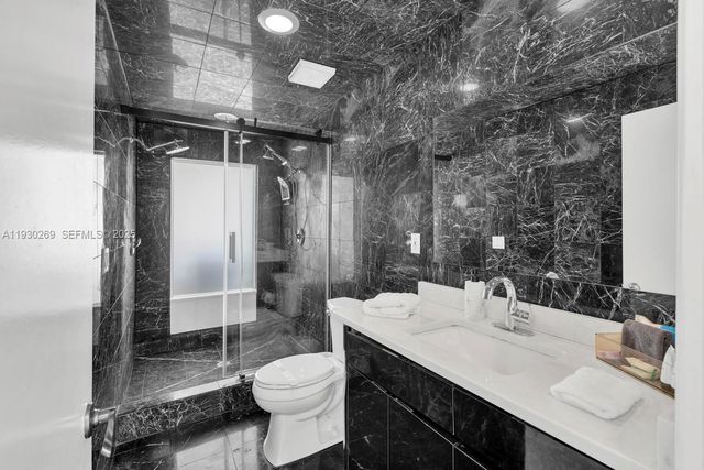 2875 NE 19th St, Pompano Beach, FL 33062