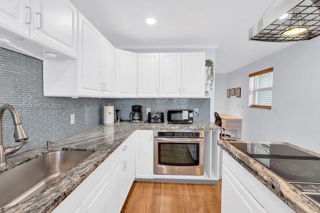 2875 NE 19th St, Pompano Beach, FL 33062