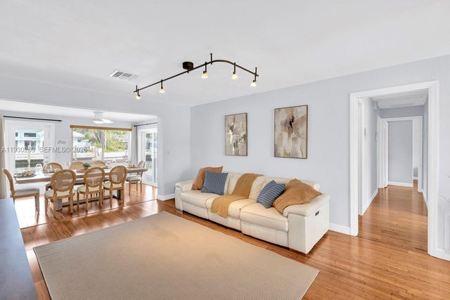 2875 NE 19th St, Pompano Beach, FL 33062