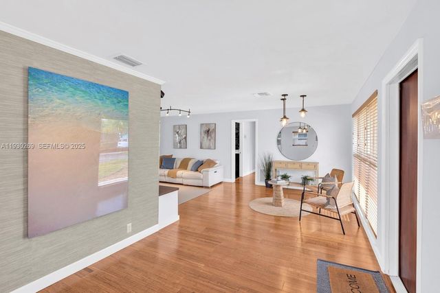 2875 NE 19th St, Pompano Beach, FL 33062