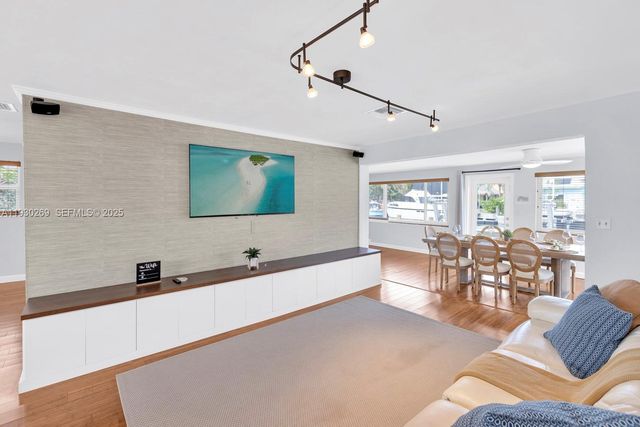 2875 NE 19th St, Pompano Beach, FL 33062