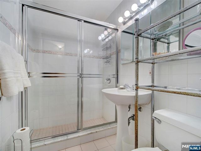 377 S Harrison Street 9E, East Orange, NJ 07018