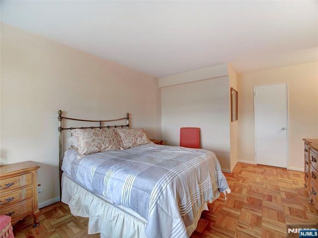 377 S Harrison Street 9E, East Orange, NJ 07018
