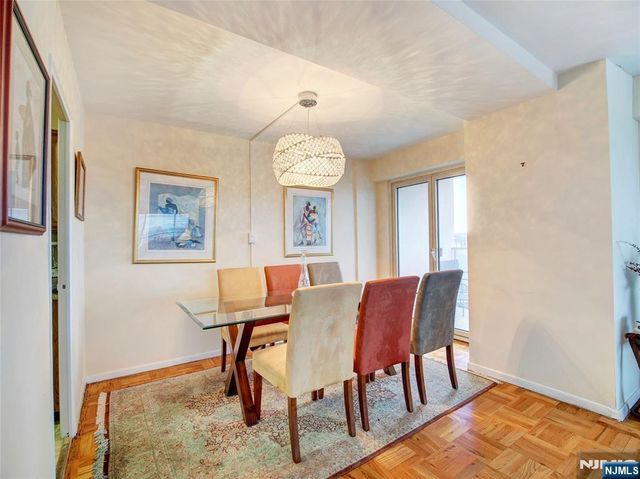 377 S Harrison Street 9E, East Orange, NJ 07018
