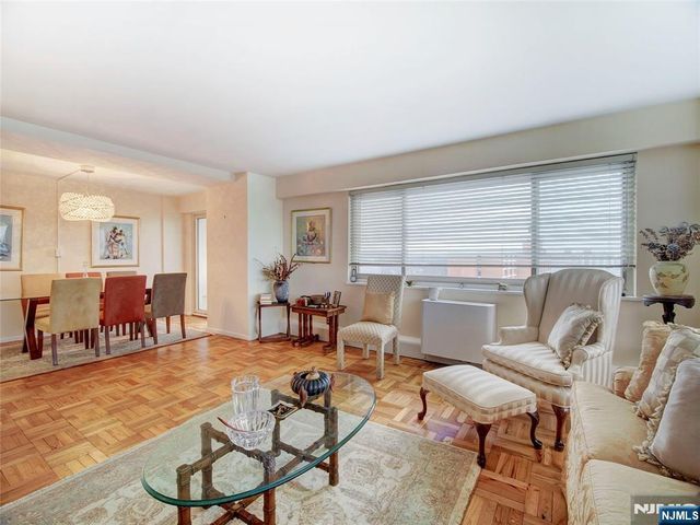377 S Harrison Street 9E, East Orange, NJ 07018