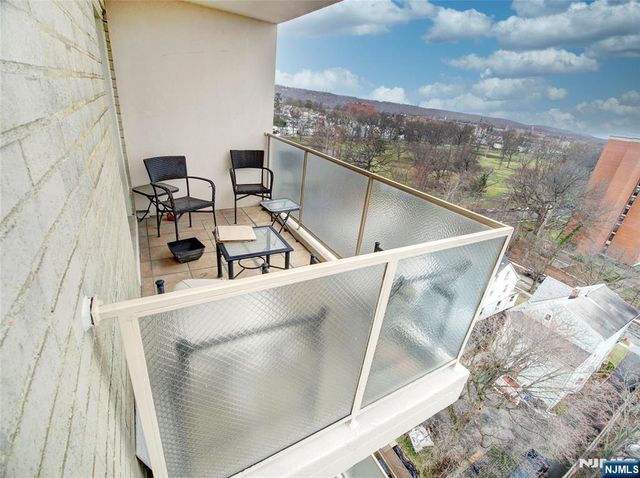 377 S Harrison Street 9E, East Orange, NJ 07018