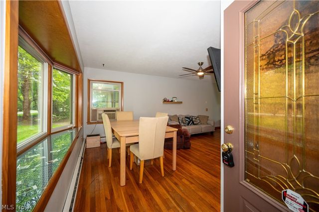 18889 Riverview Drive, Chagrin Falls, OH 44023