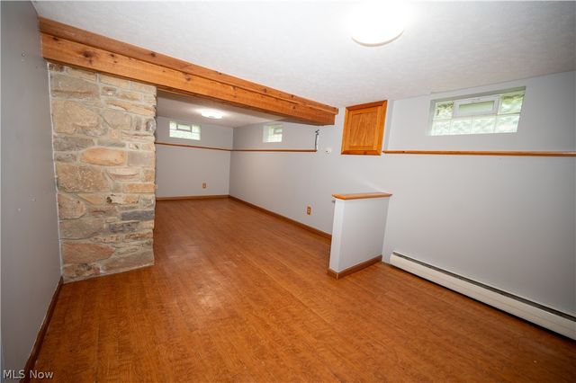 18889 Riverview Drive, Chagrin Falls, OH 44023