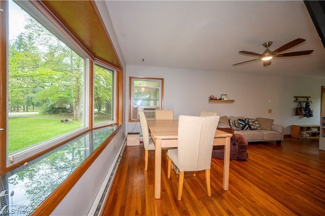 18889 Riverview Drive, Chagrin Falls, OH 44023