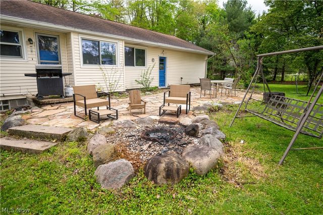 18889 Riverview Drive, Chagrin Falls, OH 44023