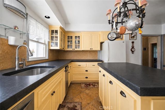 44651 Beech Avenue, Lancaster, CA 93534