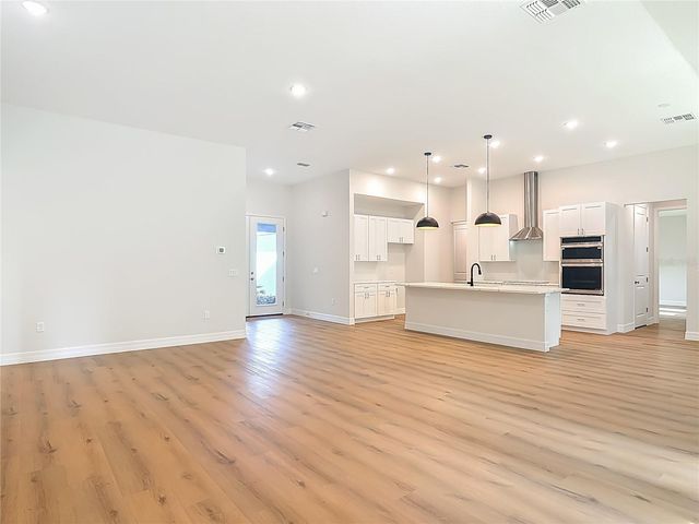 30798 APRICOT AVENUE, Eustis, FL 32736