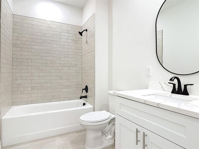 30798 APRICOT AVENUE, Eustis, FL 32736