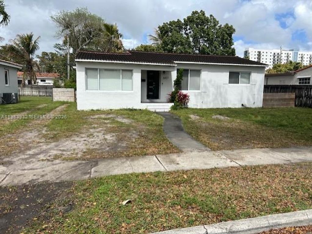 6437 SW 10th St, West Miami, FL 33144