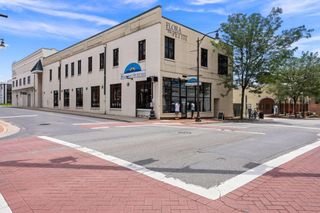 90 NORTH MAIN ST, Harrisonburg, VA 22802