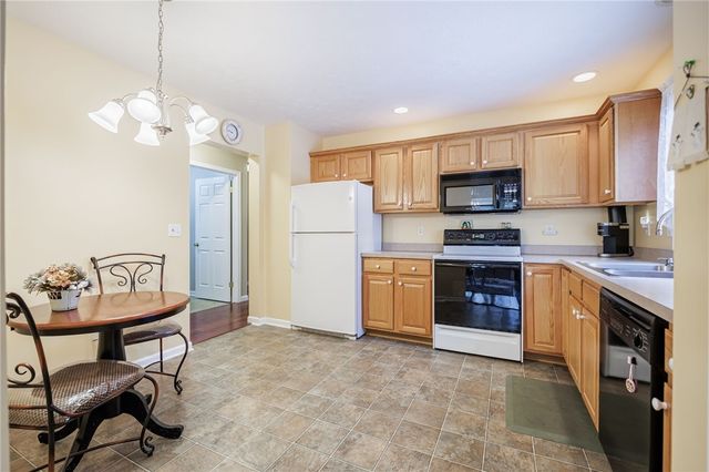 18 Shirleen Drive, Parma, NY 14468