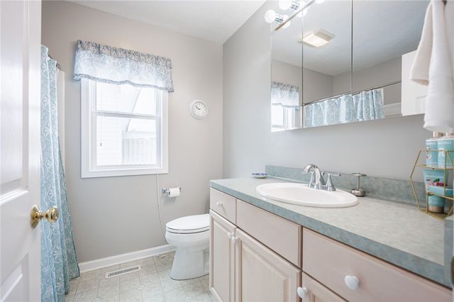 18 Shirleen Drive, Parma, NY 14468