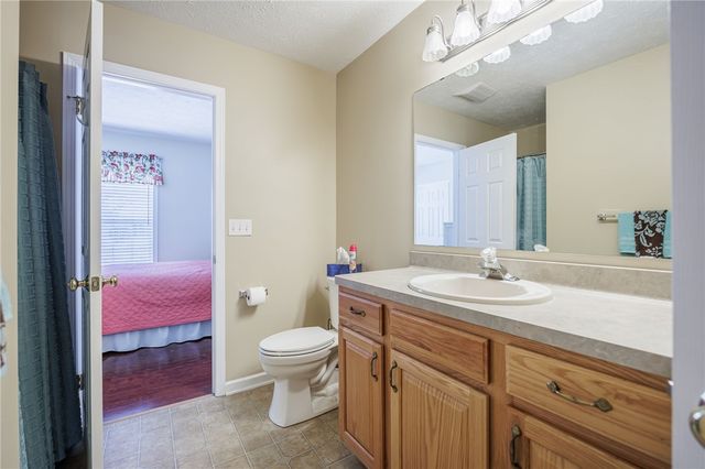 18 Shirleen Drive, Parma, NY 14468