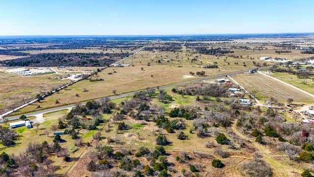 5875 S US Highway 287, Corsicana, TX 75109