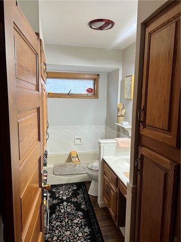 54 Chambers Ave, Greenville Boro, PA 16125