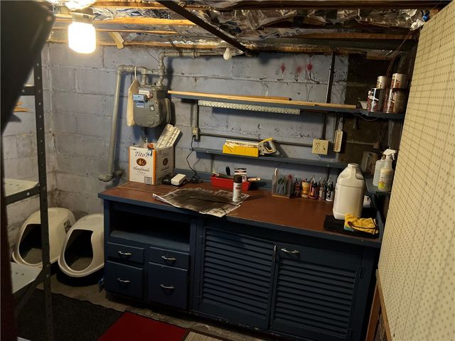 54 Chambers Ave, Greenville Boro, PA 16125