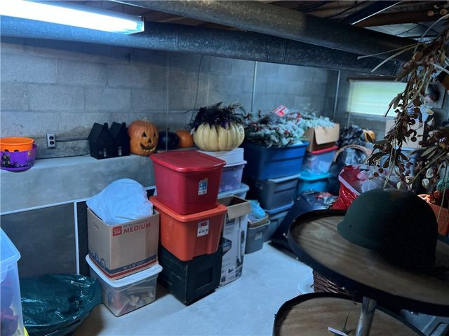 54 Chambers Ave, Greenville Boro, PA 16125