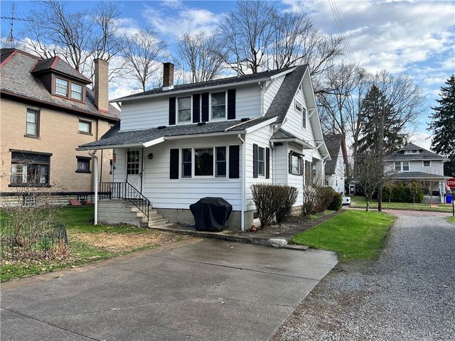 54 Chambers Ave, Greenville Boro, PA 16125
