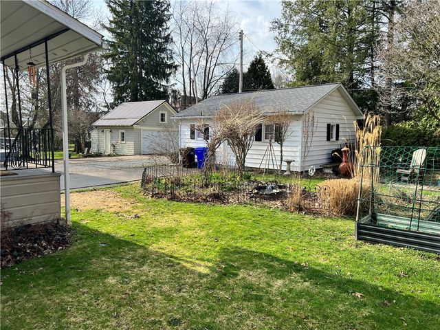 54 Chambers Ave, Greenville Boro, PA 16125