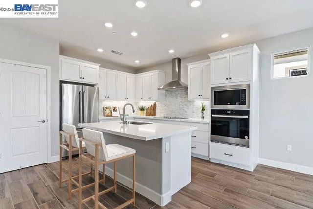 1808 Cresthaven St, Brentwood, CA 94513